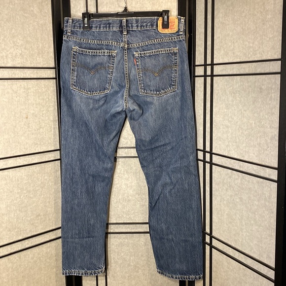 Levi’s 505 straight jeans 33 x 28 14 husky great condition medium wash 💯… - Picture 2 of 8